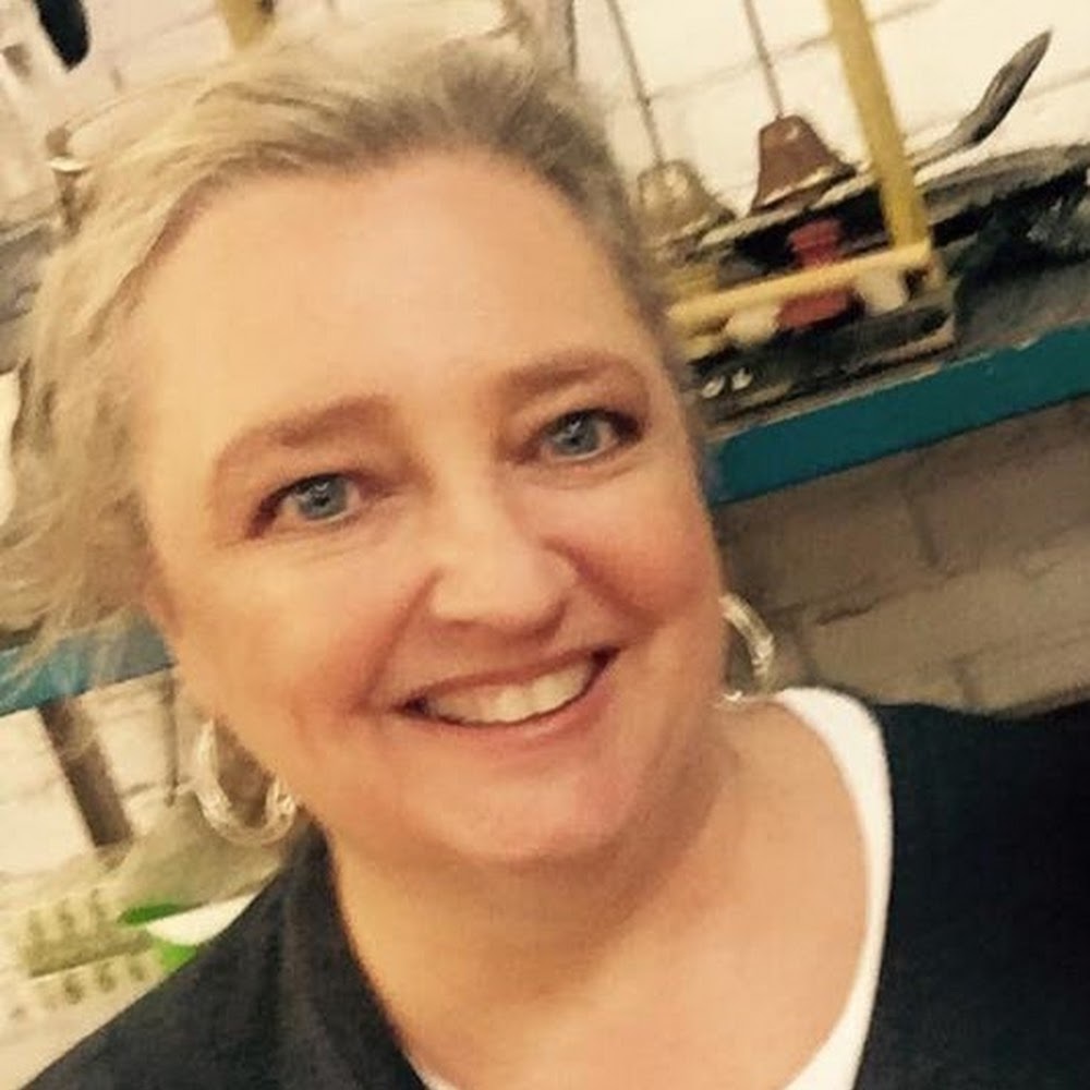 Meet your Posher, Pamela